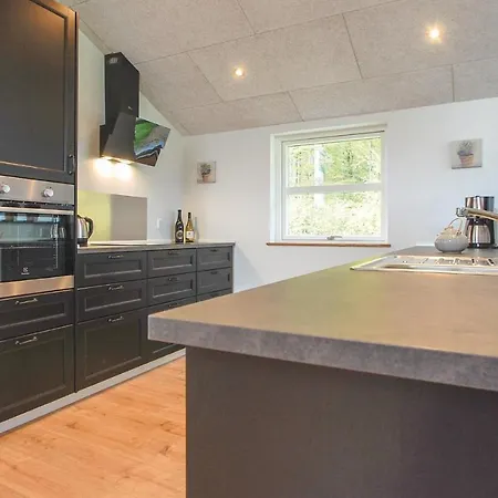 Four-bedroom In Haderslev בית נופש הדרסלב