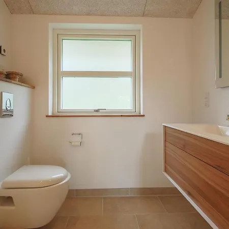 Four-bedroom In Casa vacanze *